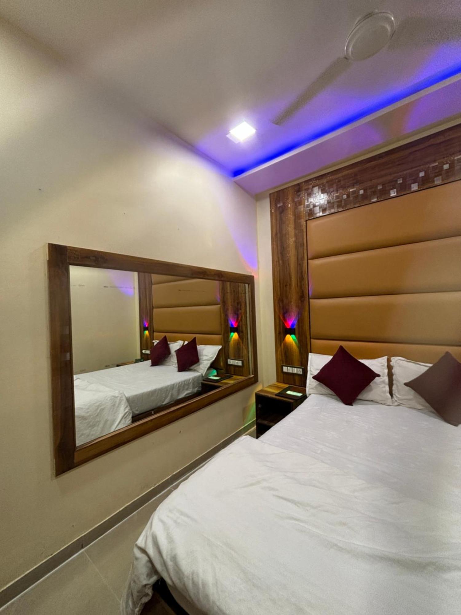 Hotel Blue Wellington - Near Mumbai Airport Luaran gambar