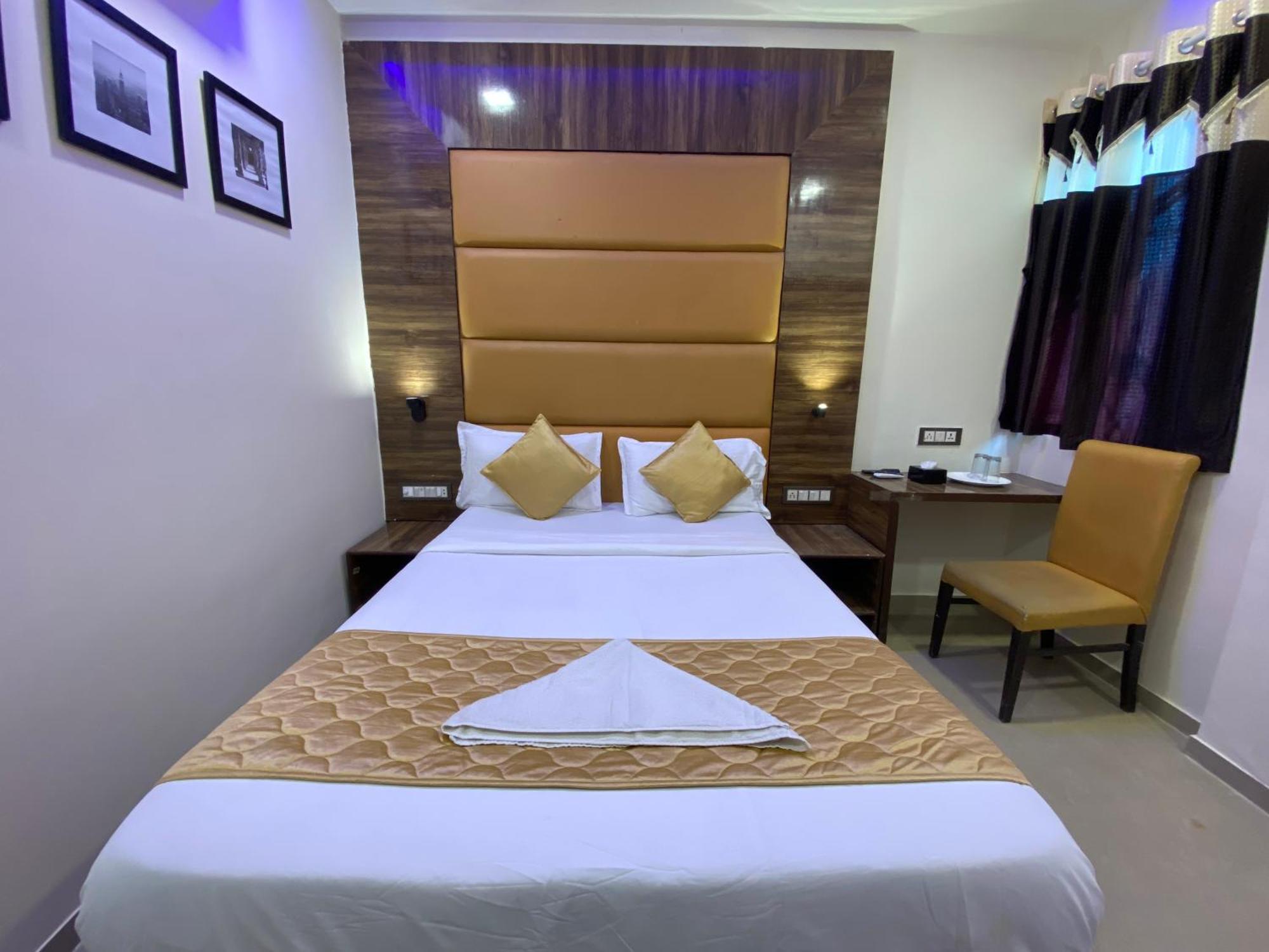Hotel Blue Wellington - Near Mumbai Airport Luaran gambar