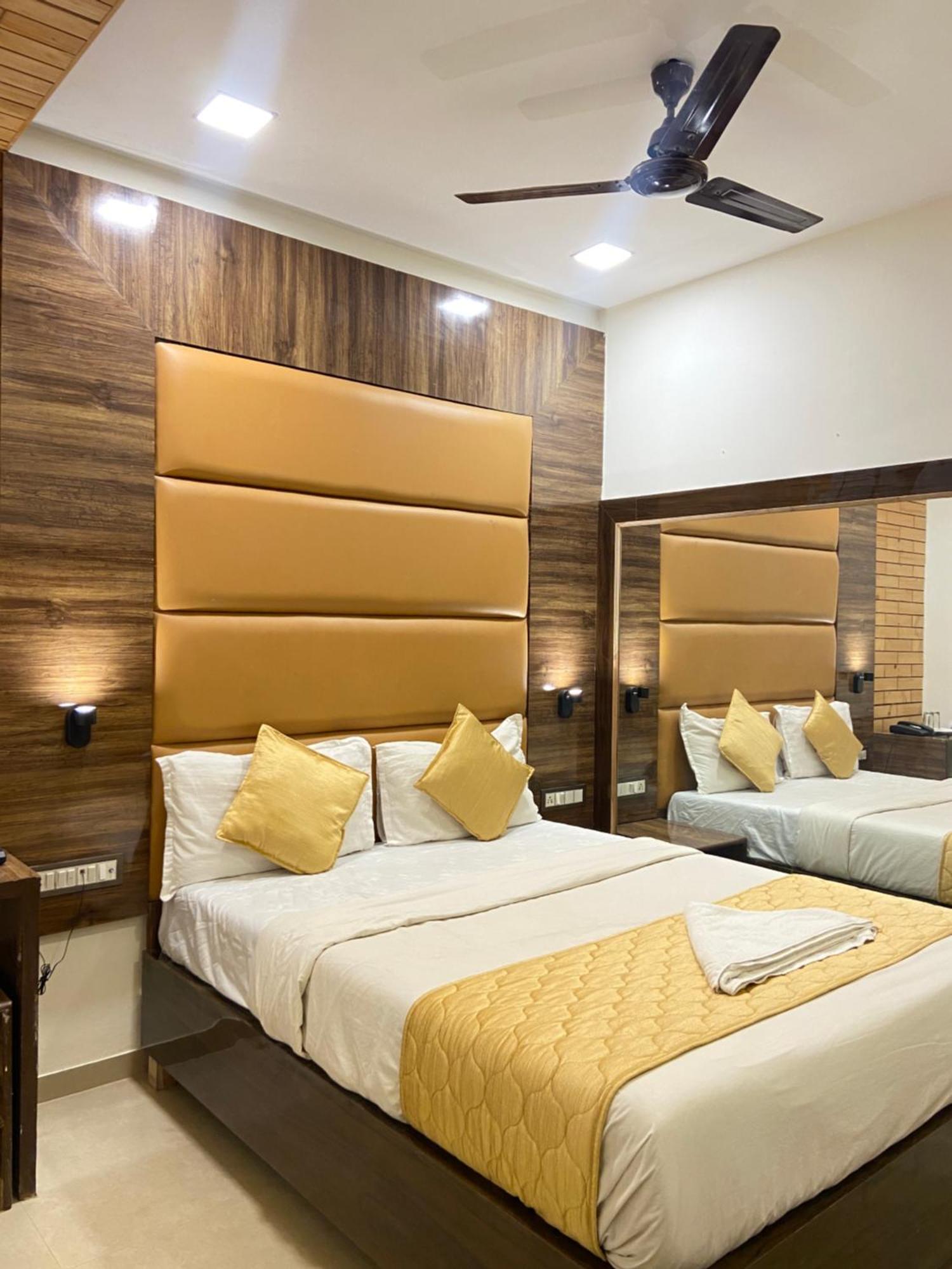 Hotel Blue Wellington - Near Mumbai Airport Luaran gambar